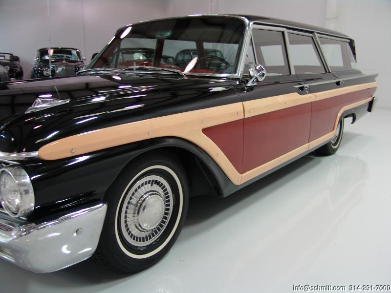 1961 FORD COUNTRY SQUIRE 9-PASSENGER STATION WAGON – Daniel