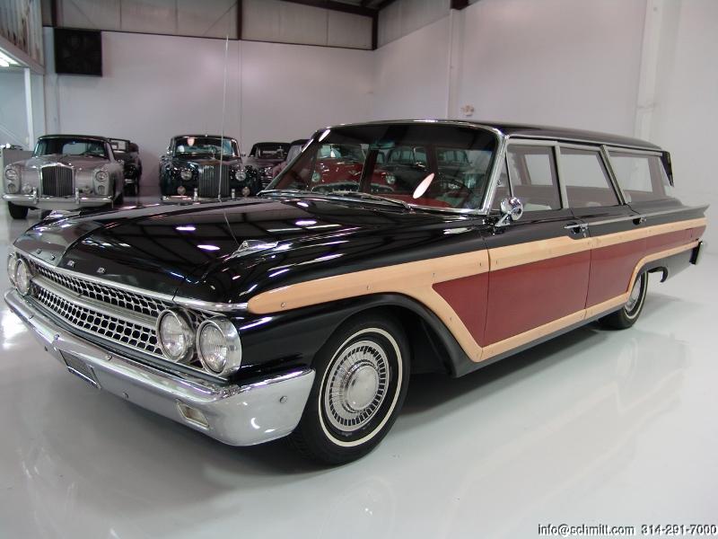 1961 FORD COUNTRY SQUIRE 9-PASSENGER STATION WAGON – Daniel 