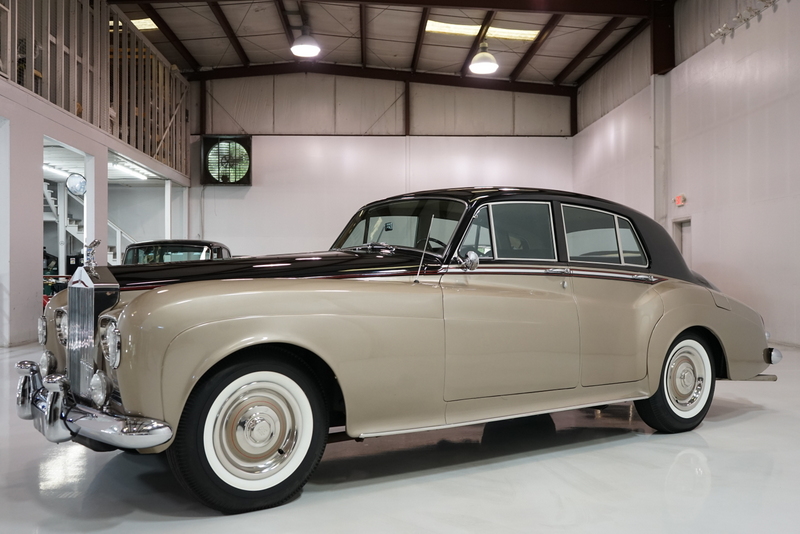 Wedding Cars For Hire to Receive Best Price on a Classic 1960 Rolls Royce  Silver Cloud 2