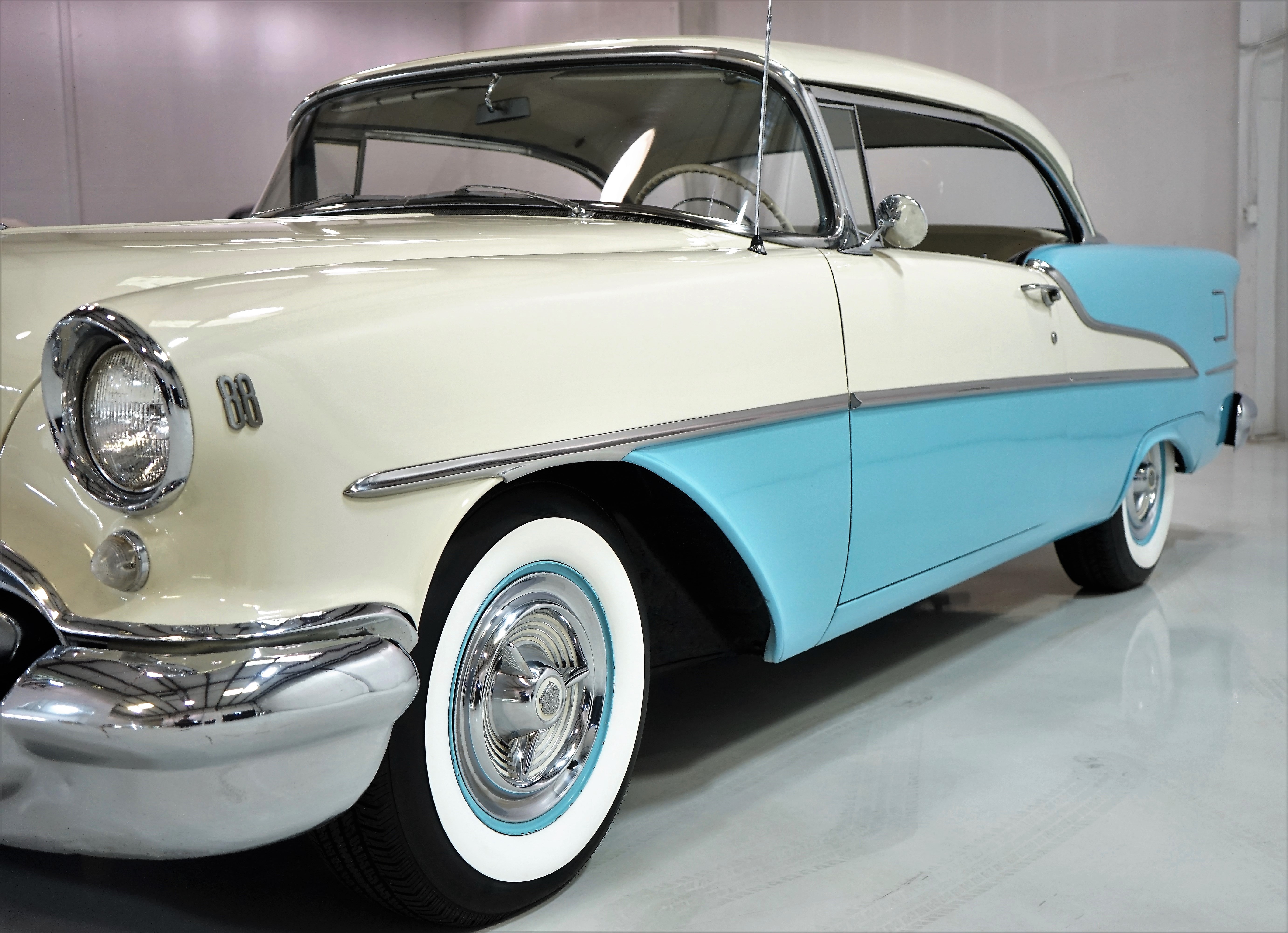 1955 OLDSMOBILE 88 HOLIDAY COUPE Daniel Schmitt & Co. Classic Car Gallery